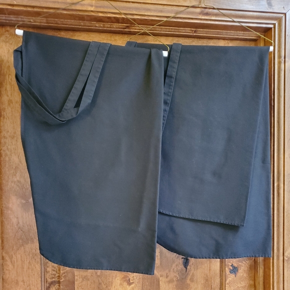 NWOT Two unisex knee length 4-way server aprons, freshly dry cleaned - Picture 2 of 2